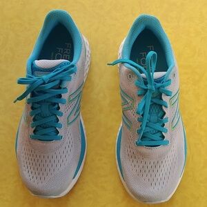New Balance Fresh Foam X 880 Men Size 10.5 D Grey/Green Running Shoes Sneakers